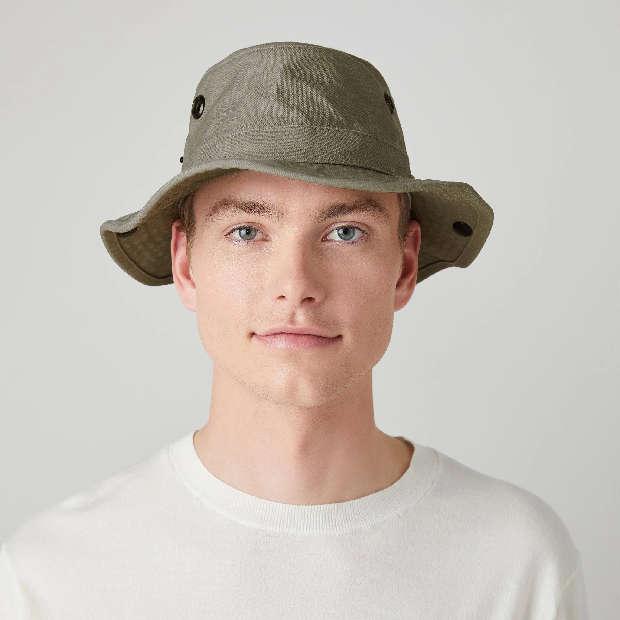 T3 Vintage Wanderer Hat
